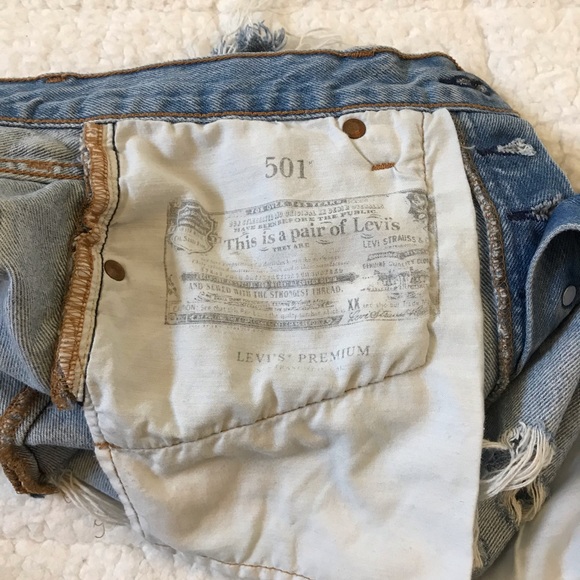 Levi’s Premium 501 distressed cutoff shorts - Picture 11 of 13